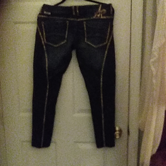 jeans - Picture 2 of 4
